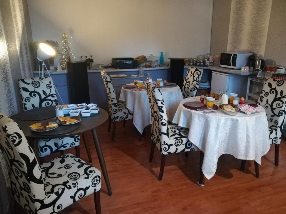 Chambres A Part Crespin  Екстериор снимка